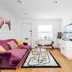 Stunning Victorian 3 Bed House Central Windsor